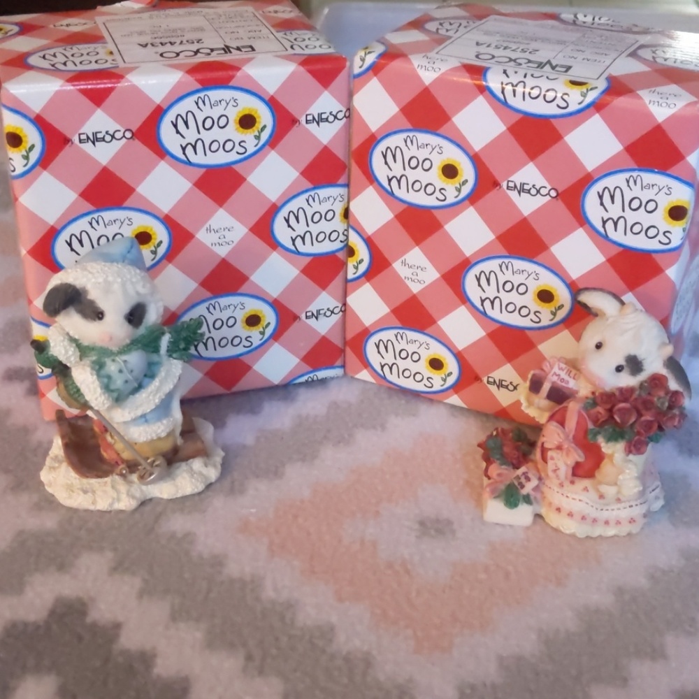 Set of 2 Mary's Moo Moos with boxes